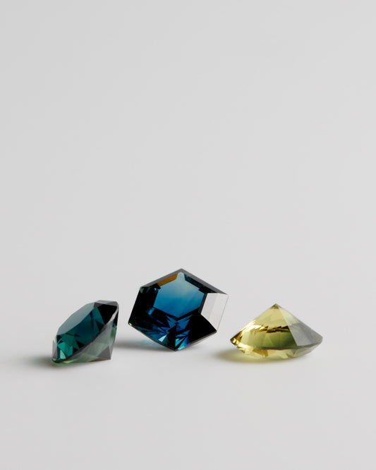 Solitaire - 4 Claw Round - Australian Sapphire (Sol 08)