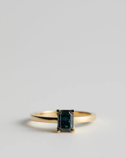 Solitaire - 4 Claw Emerald - Australian Sapphire (Sol 07)