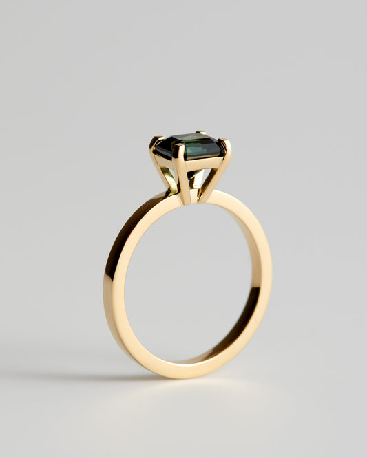 Solitaire - 4 Claw Emerald - Australian Sapphire (Sol 01)