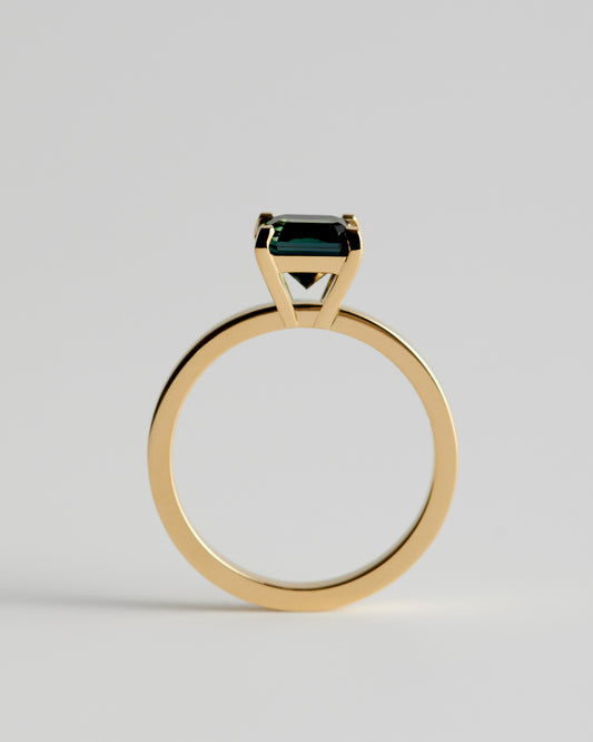 Solitaire - 4 Claw Emerald - Australian Sapphire (Sol 01)