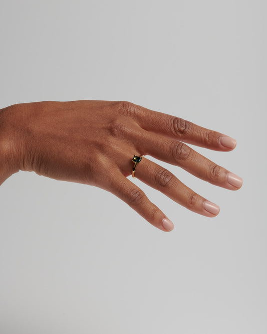 Solitaire - 4 Claw Emerald - Australian Sapphire (Sol 07)