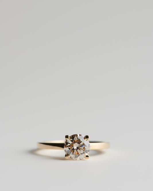 Solitaire - 4 Claw Round - Champagne Diamond