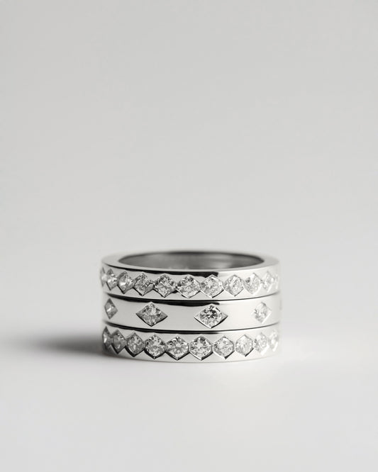 Single Trap Ring -  White Diamonds