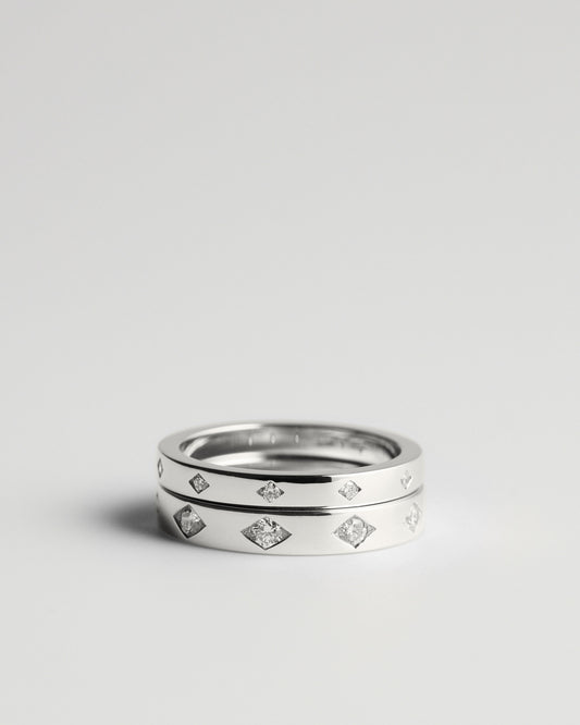Fine Single Trap Ring - White Diamonds