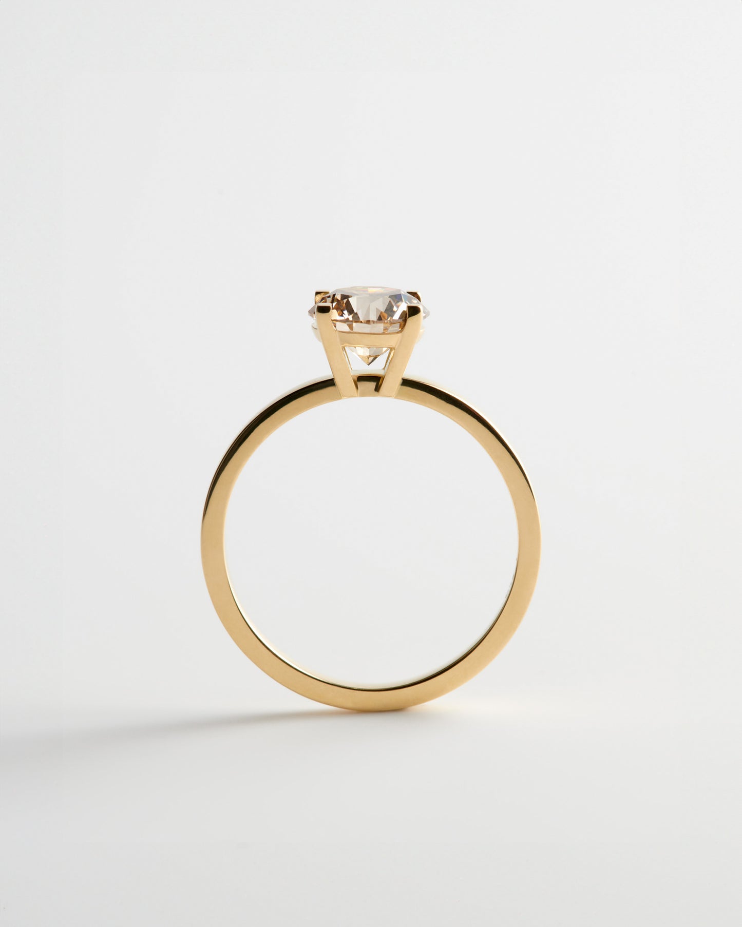 Solitaire - 4 Claw Round - Champagne Diamond (Sol 22)