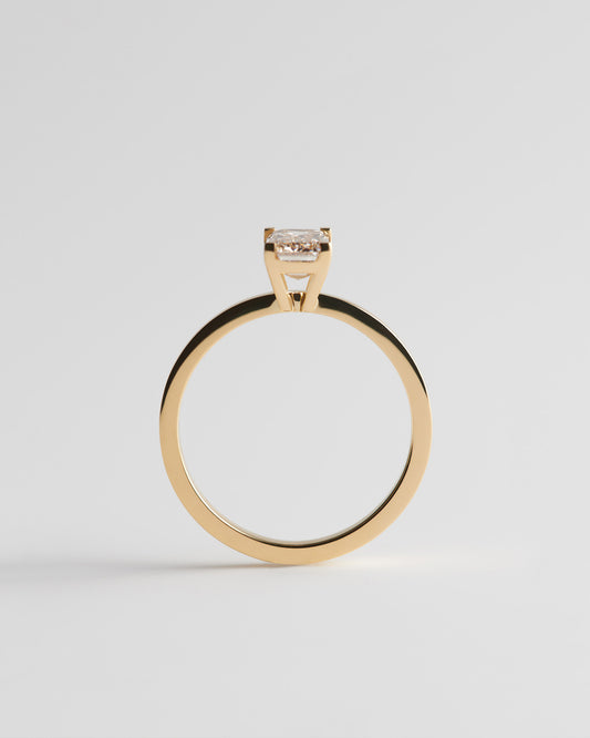 Solitaire - 4 Claw Emerald - N/S Champagne Diamond (Sol 15)