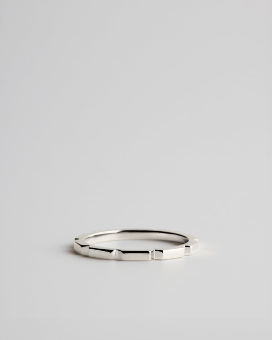 Fine Facade Ring