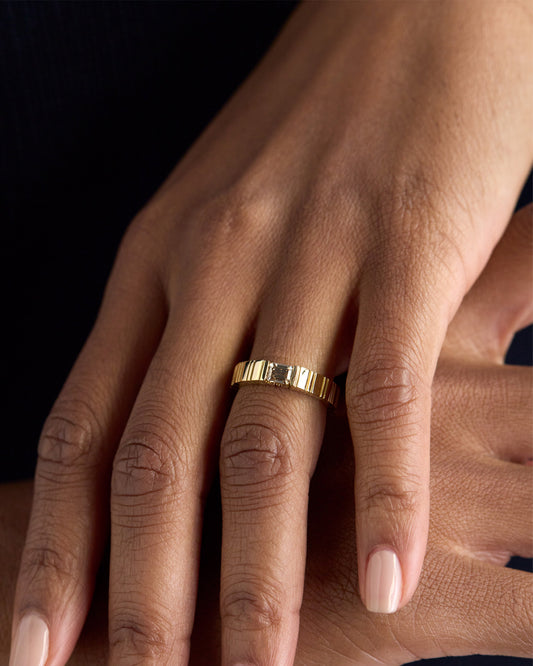 LVM Ring - Fine - Champagne Diamond