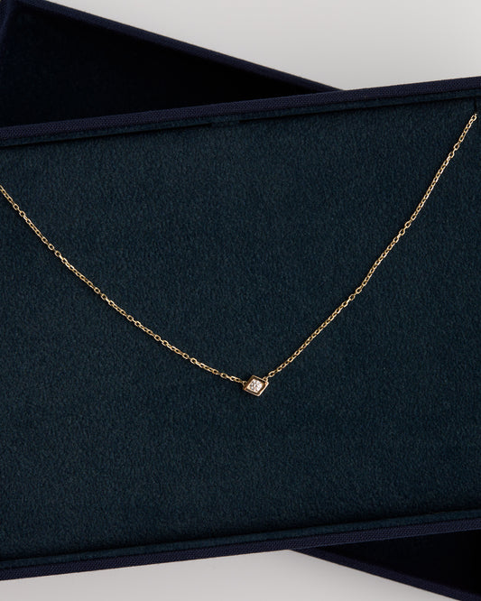 Trap Necklace - White Diamond