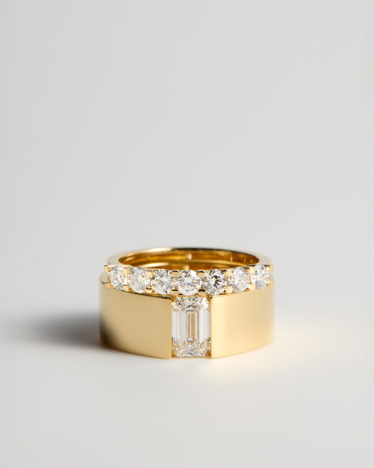 Crest Ring - White Diamonds