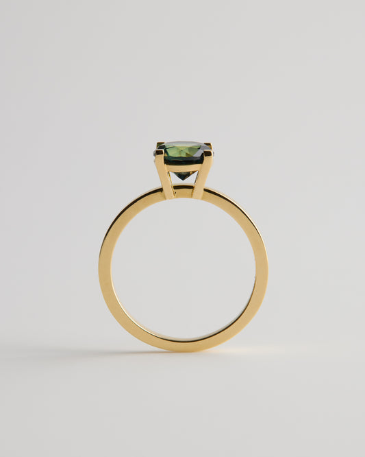 Solitaire - 4 Claw Round - Australian Sapphire (Sol 31)