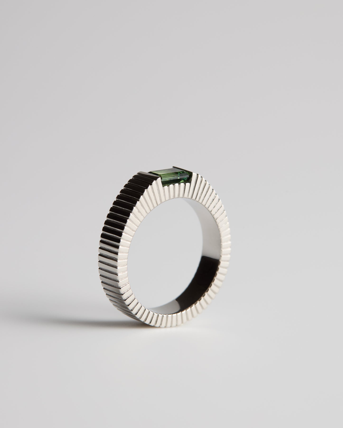 LVM Venetian Ring - Classic- Australian Sapphire  E-W (LVM.AS.11)