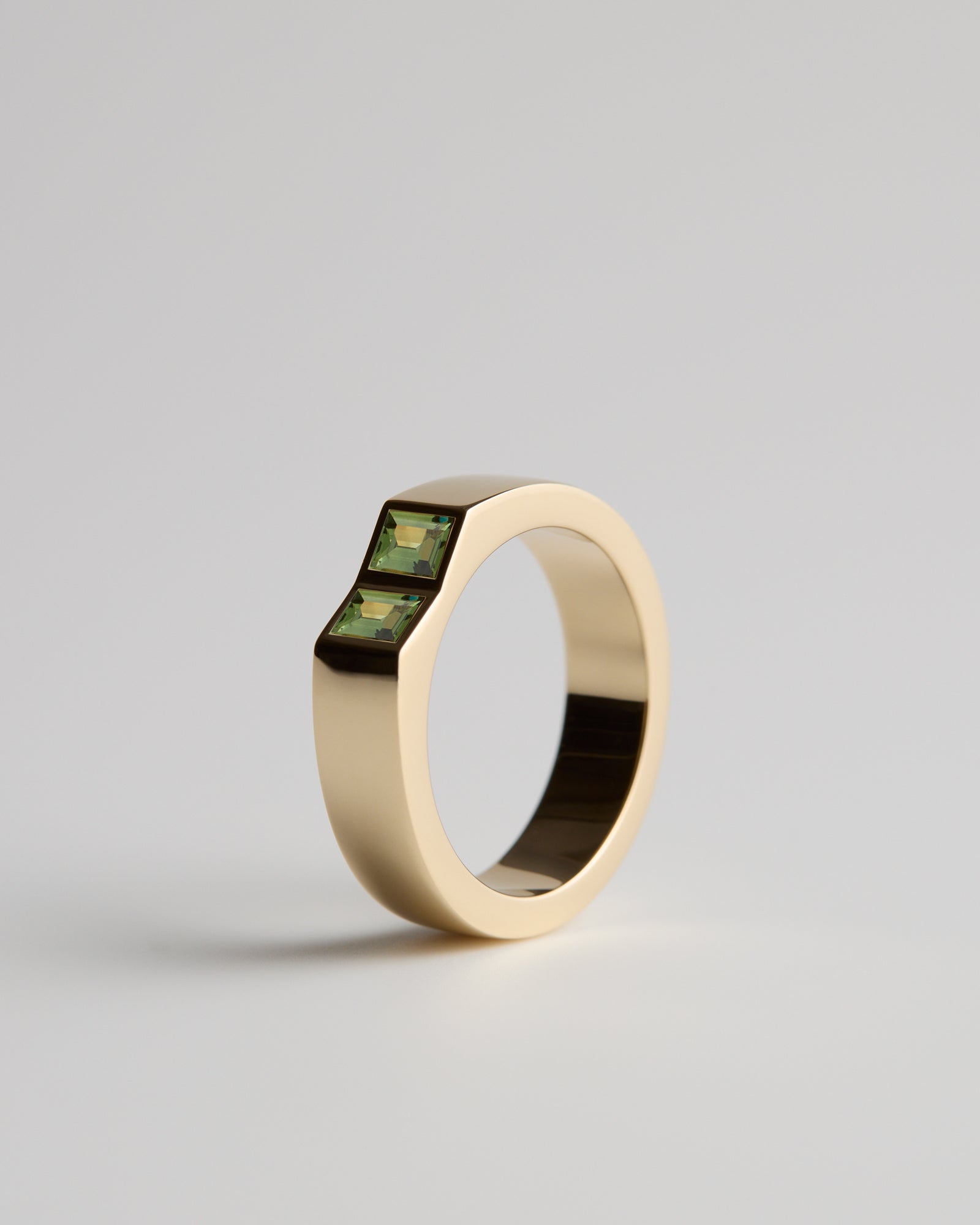 Moss Green Sapphires - 18ct Yellow Gold