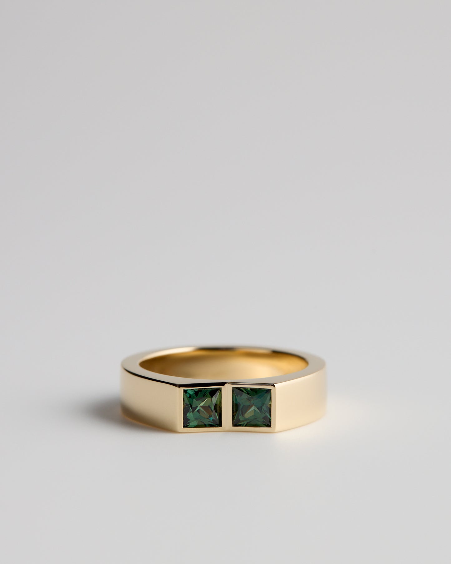 Green Sapphires - 18ct Yellow Gold