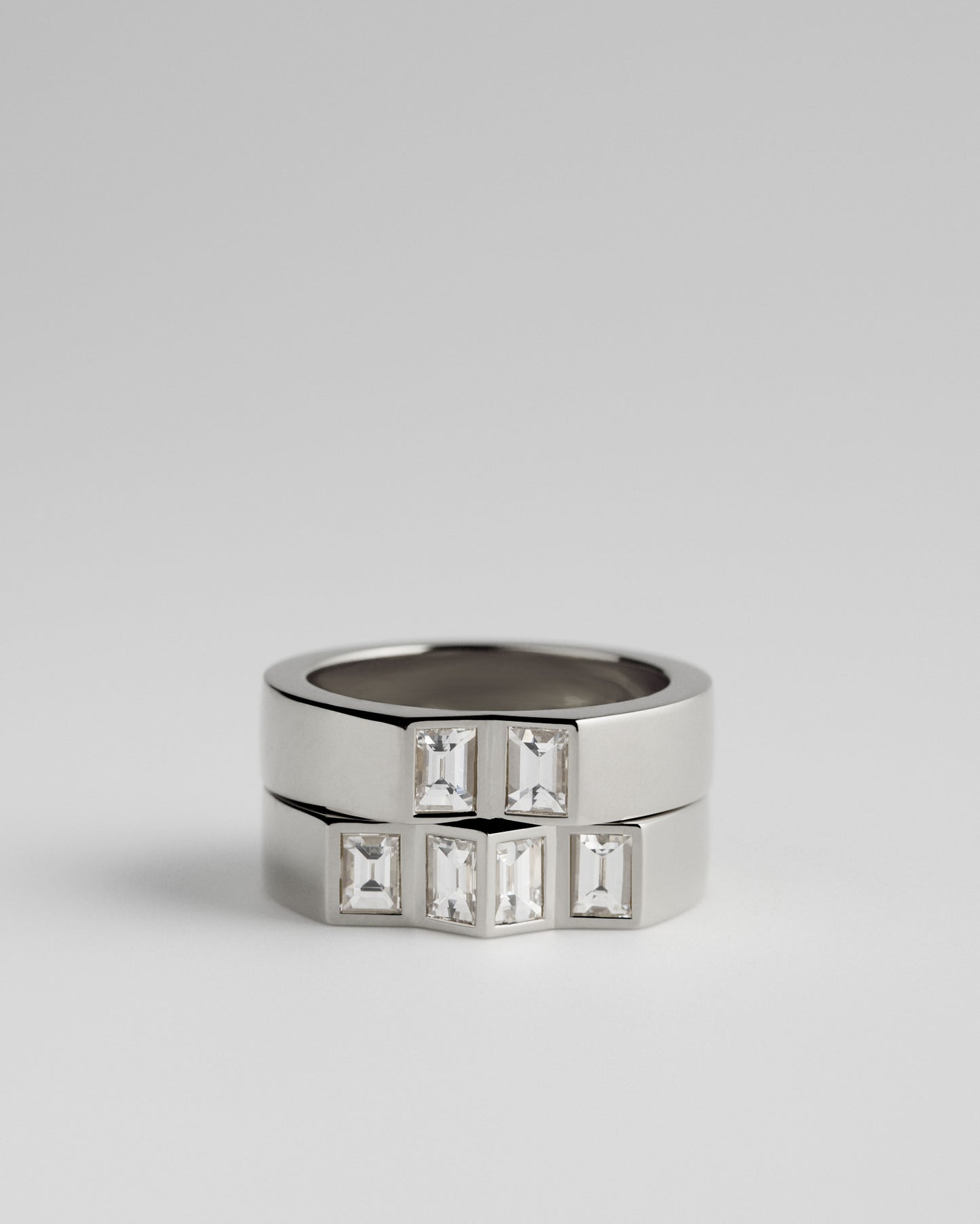 Joan Band 443 - White Diamonds