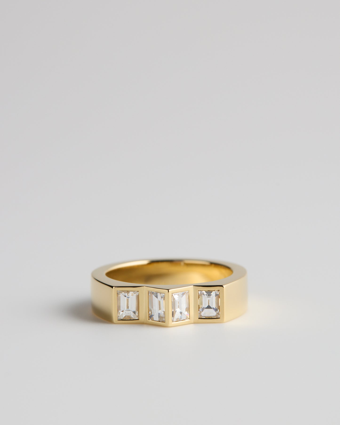 Joan Band 443 - White Diamonds