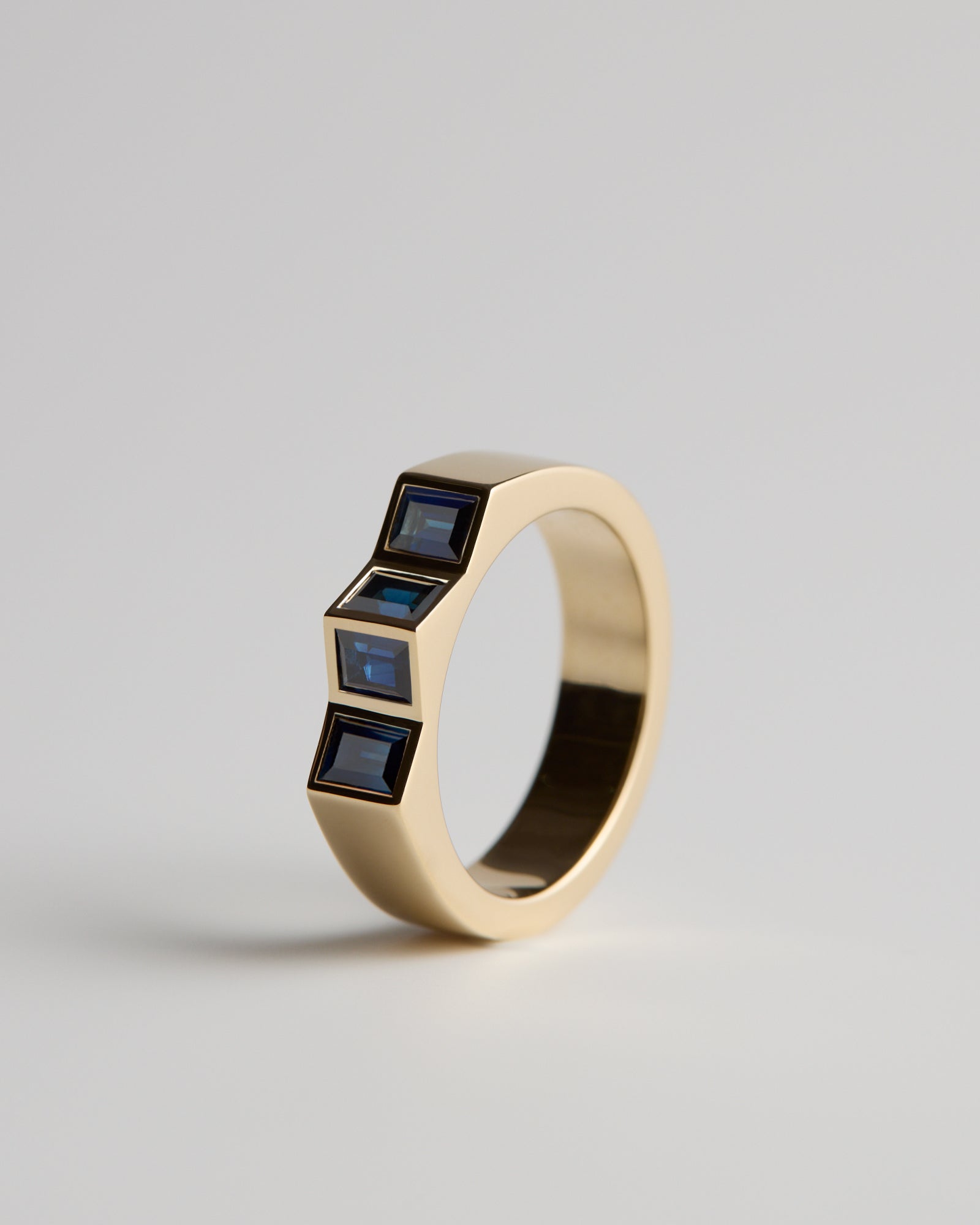 Australian Deep Blue Sapphires - 18ct Yellow Gold