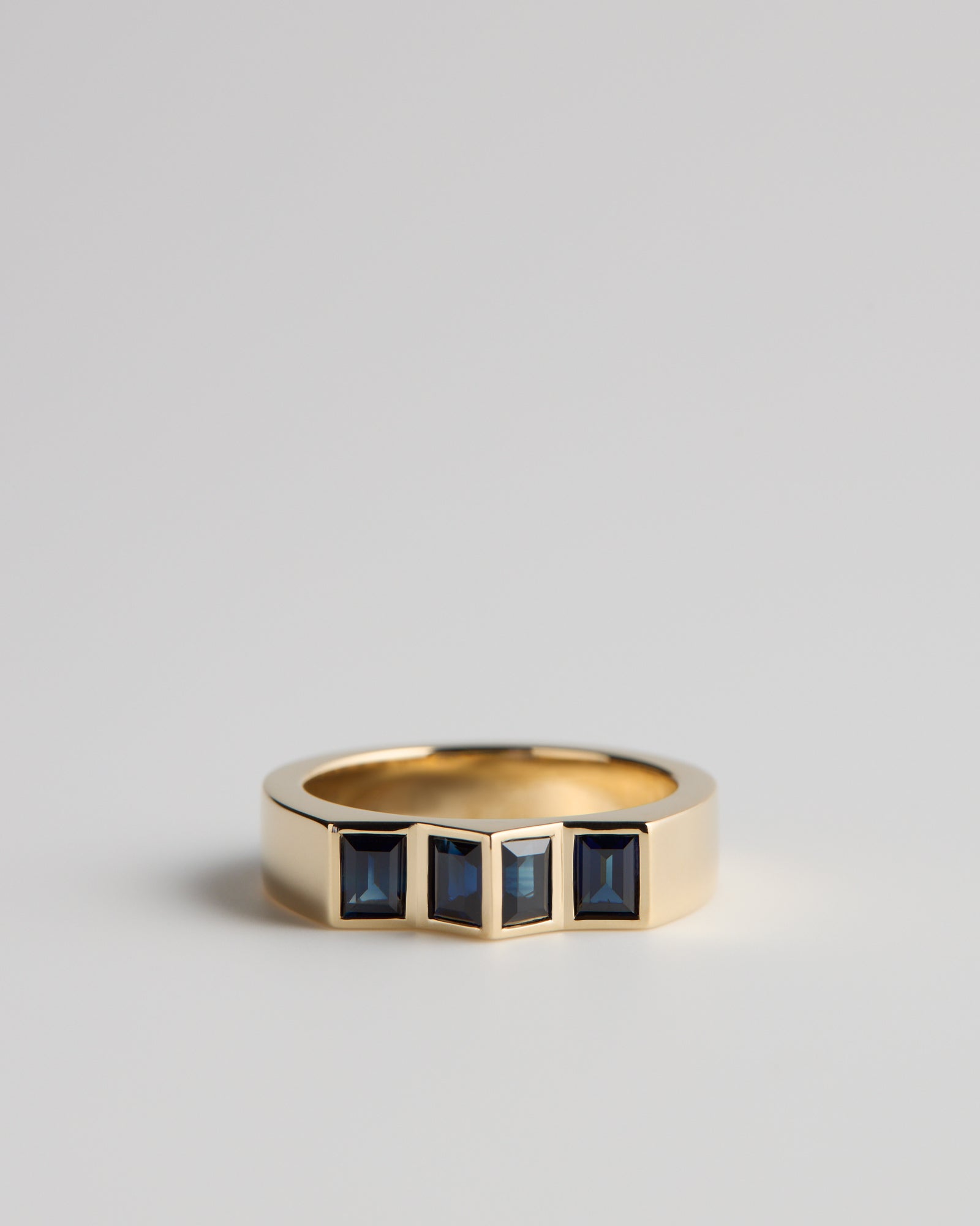 Australian Deep Blue Sapphires - 18ct Yellow Gold
