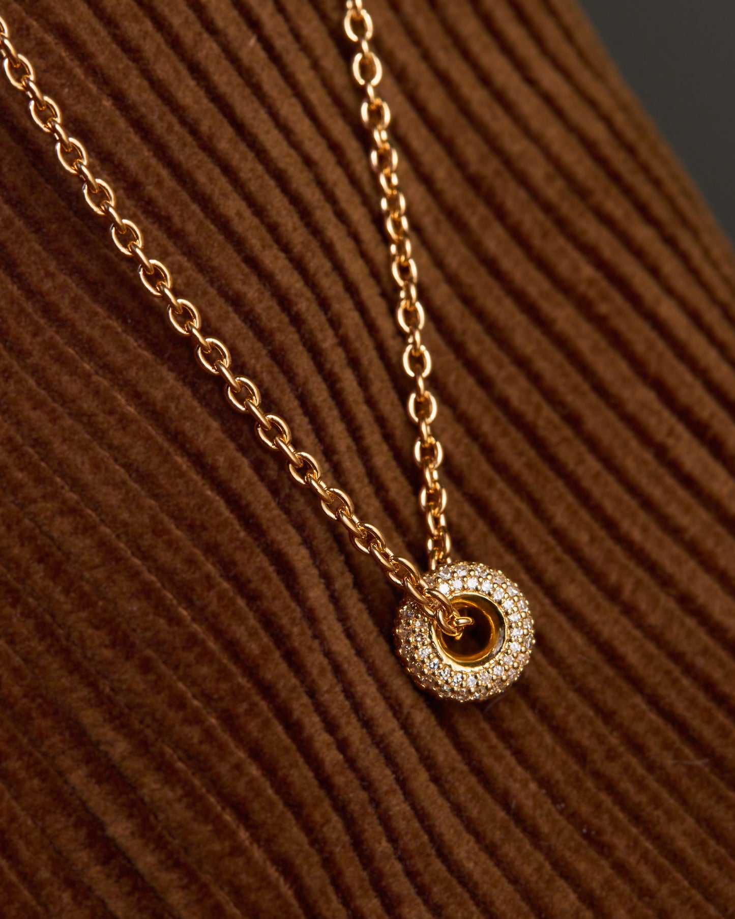 Single Signal Necklace - White Diamonds