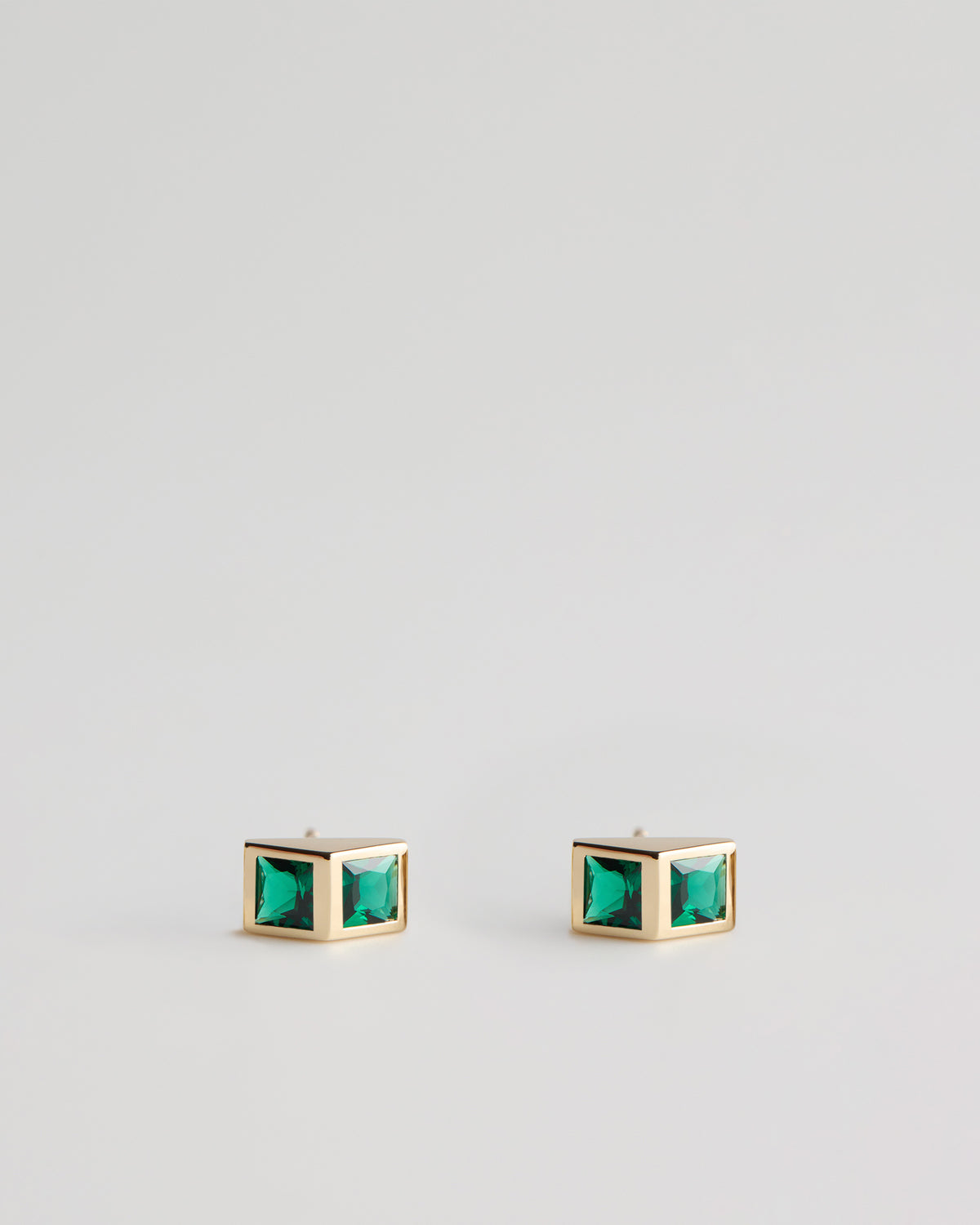 Joan 244 Studs - Emeralds