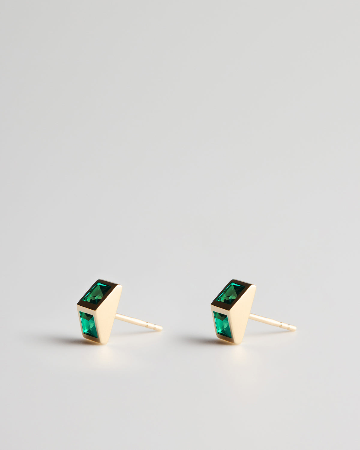 Joan 244 Studs - Emeralds